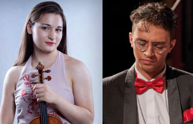 Eva Miola a sinistra posa con il violino, Matteo di Bella a destra è ritratto in primo piano